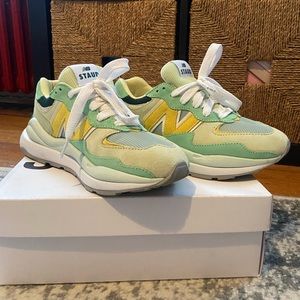 NEW BALANCE STAUD X 5740 MENS SIZE 5.5- WOMENS SIZE 7.5